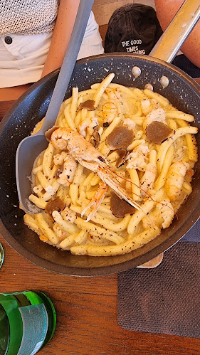 Buka - Gastronomija i ugostiteljstvo