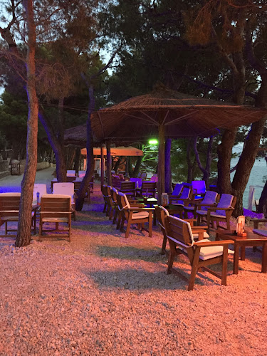 Comentarii opinii despre Makarano Bar