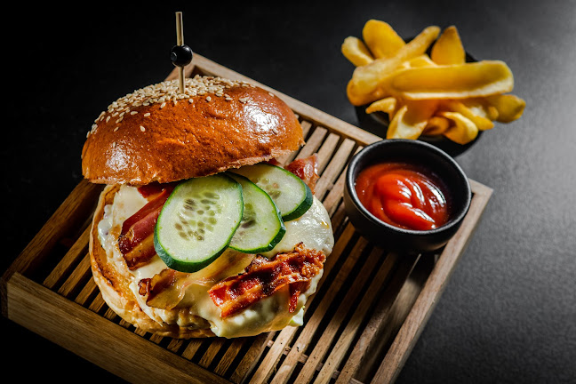 Opinii despre Food Bar Biberon Pula în Pula - Gastronomija i ugostiteljstvo