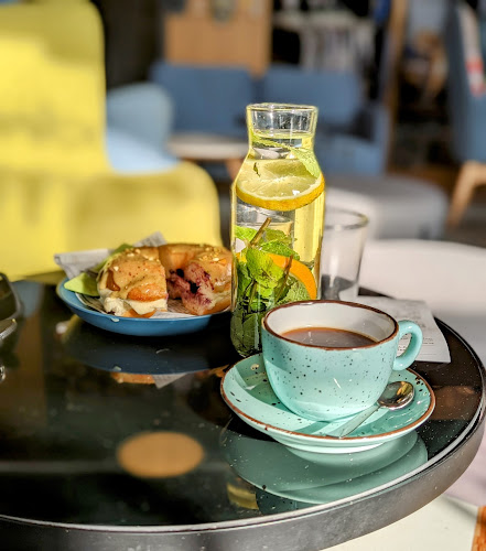 Opinii despre Bonk Coffeeshop & Bikeshop în Zagreb - Gastronomija i ugostiteljstvo