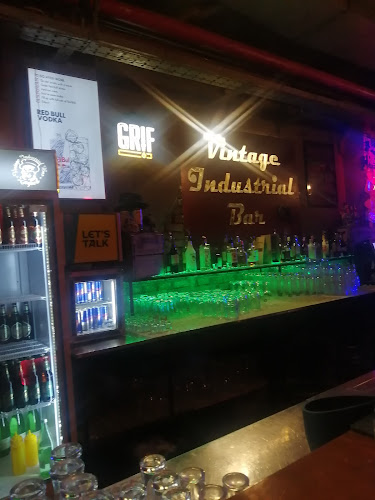 Comentarii opinii despre Vintage Industrial