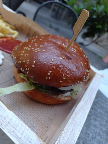 Opinii despre Fast Food La Spiza în Senj - Gastronomija i ugostiteljstvo