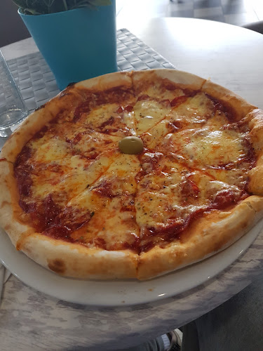 Pizzeria Hookah - Gastronomija i ugostiteljstvo