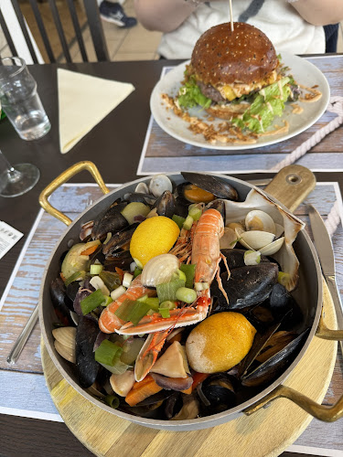 Opinii despre KONOBA ANNI - Mesni i riblji specijaliteti Novigrad în Novigrad - Gastronomija i ugostiteljstvo