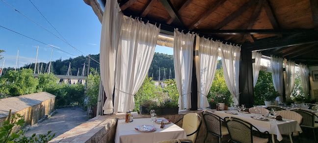 Zagrađe 15, 22222, Skradin