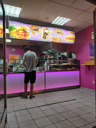 Opinii despre Fast Food Lily în Split - Gastronomija i ugostiteljstvo