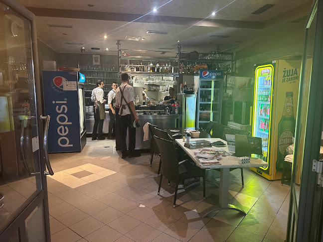 Šetalište Dr. Franje Tuđmana 13A, 21300, Makarska