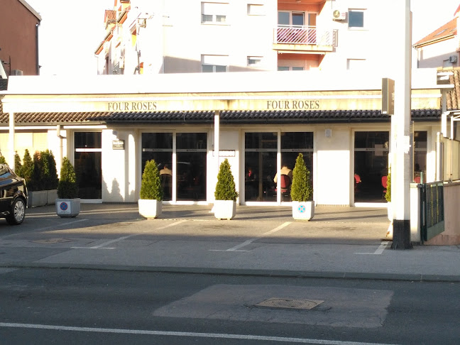 Comentarii opinii despre Four Roses Bar