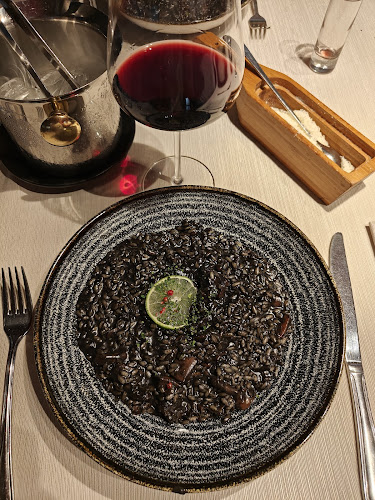 Restaurant & Caffe „Velum“ - Rab