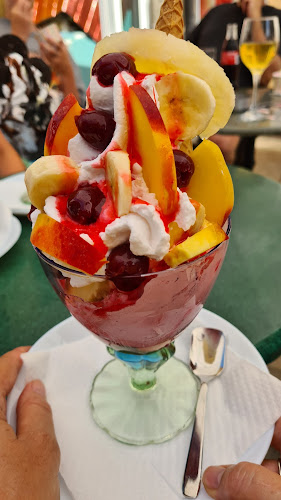 Slastičarnica - Caffe bar Kalipso - Gastronomija i ugostiteljstvo