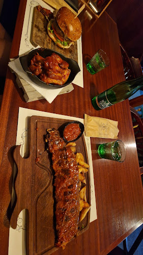 Opinii despre Kefi & Hook în Mali Lošinj - Gastronomija i ugostiteljstvo