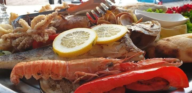 Shark restaurant and bar