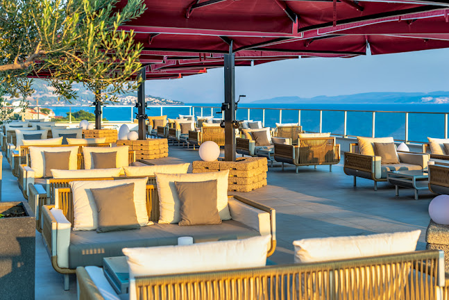 Opinii despre Pool bar & a la carte restaurant Sunset Duće în Omiš - Gastronomija i ugostiteljstvo