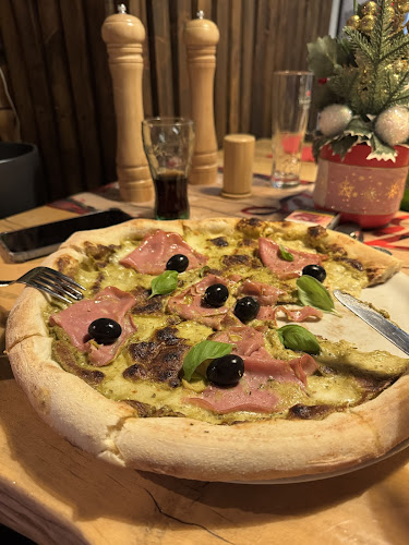 Restoran i Pizzeria La Rossa Knin - Gastronomija i ugostiteljstvo