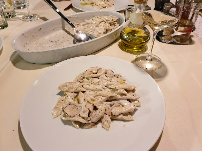 Restaurant Konoba Daniela - Gastronomija i ugostiteljstvo