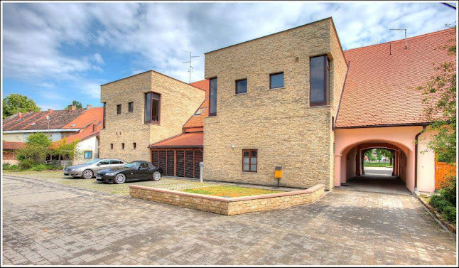 Lađarska ul. 5, 44000, Sisak