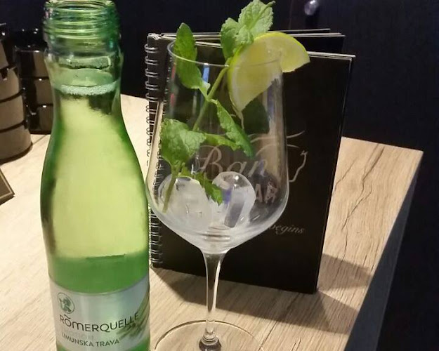 Opinii despre Nico's Bar în Zagreb - Gastronomija i ugostiteljstvo