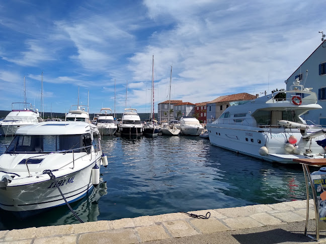 Slastičarnica "Express" - Nerezine