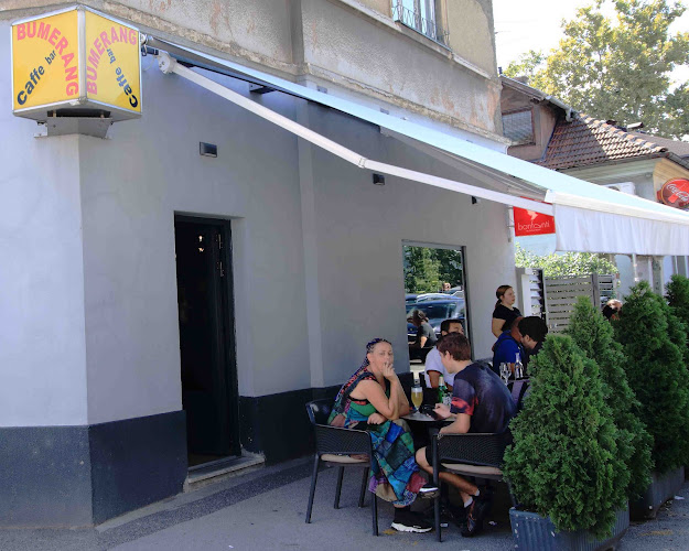 Trg Luke Botića 4, 10000, Zagreb