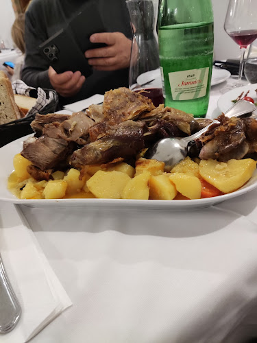 Opinii despre Restoran Karlović- “Samoborska klet” în Samobor - Gastronomija i ugostiteljstvo