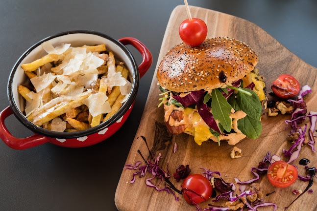 Love @ First Bite - Zagreb