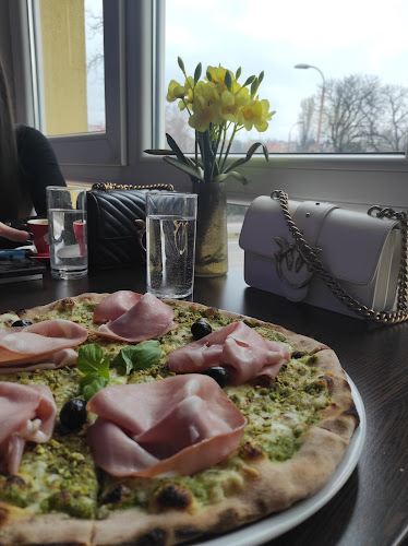 Splitska ul. 49, 21230, Sinj