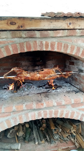 Vikendica - Gastronomija i ugostiteljstvo