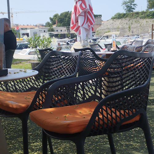 Comentarii opinii despre Caffe bar Pirate