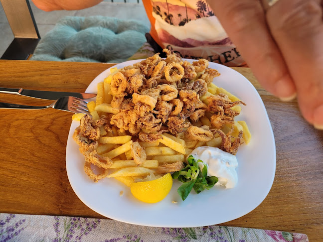 Opinii despre Konoba Okruk (Bistro Renata) în Okrug Gornji - Gastronomija i ugostiteljstvo