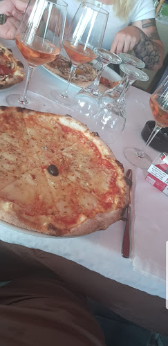 Comentarii opinii despre Bazilika Novalja