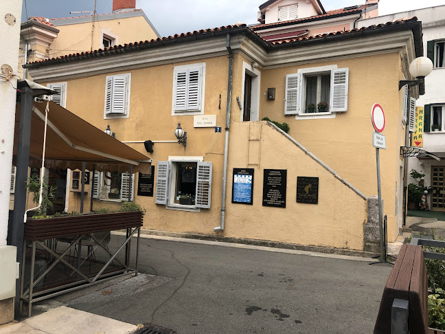 Comentarii opinii despre SABRAGE BAR