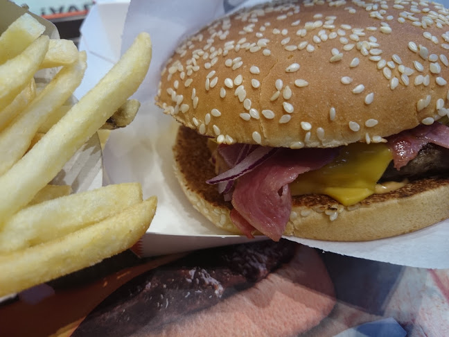 Trg bana Josipa Jelačića 3, 10000, Zagreb