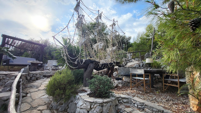 Comentarii opinii despre Tiha Lounge Bar