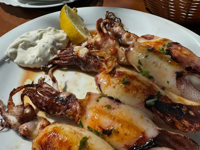 Opinii despre Žal Beach Bar & Kitchen în Kampor - Gastronomija i ugostiteljstvo