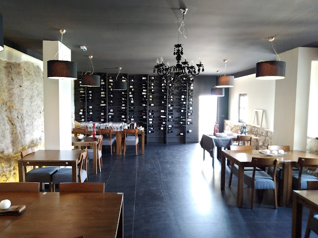 Stari Kaštel - Gastronomija i ugostiteljstvo