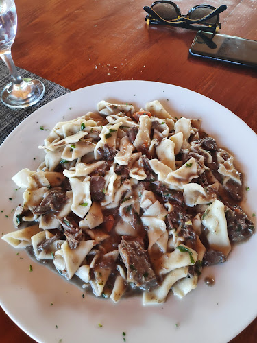 Konoba Mali mol - Gastronomija i ugostiteljstvo