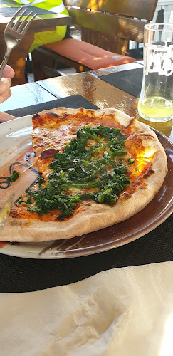 Bistro Pizzeria Paris - Gastronomija i ugostiteljstvo