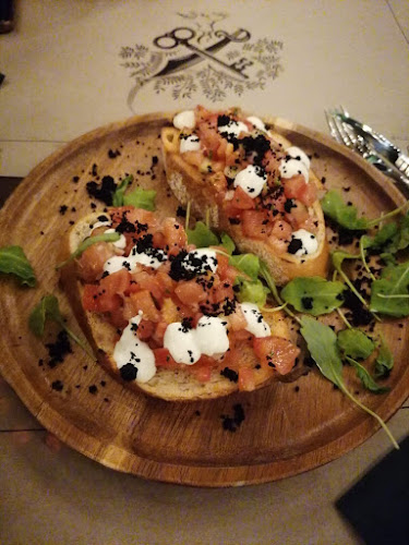 Tortuga Grill & Pub - Gastronomija i ugostiteljstvo