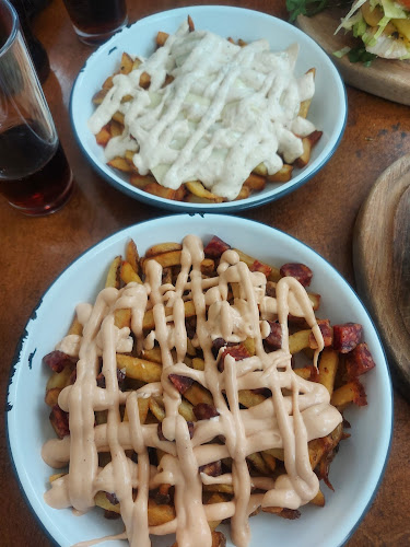 Comentarii opinii despre Submarine Burgers