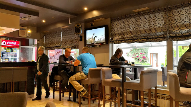 Comentarii opinii despre Caffe & Night bar Hary