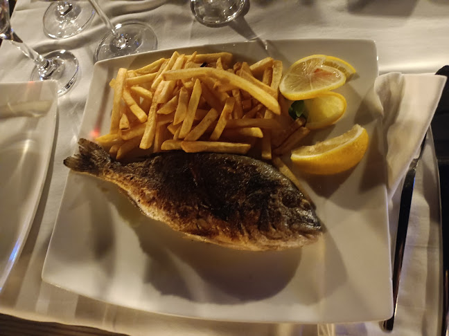 Opinii despre Piraten Restaurant în Omiš - Gastronomija i ugostiteljstvo