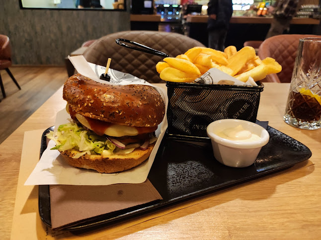 Burger & Beer Bar Mrav - Gastronomija i ugostiteljstvo