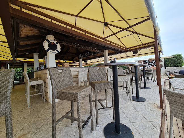 Opinii despre Beach Bar Cohiba în Povljana - Gastronomija i ugostiteljstvo