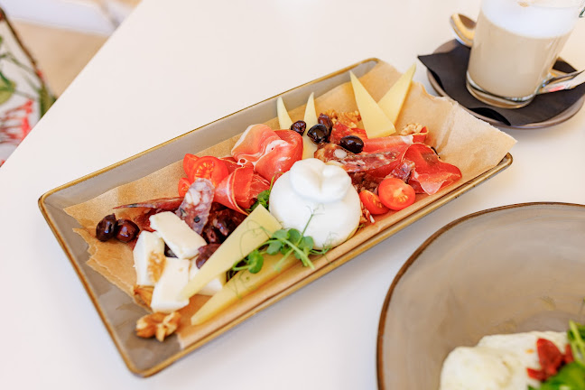 Ul. Maršala Tita 135, 51410, Opatija