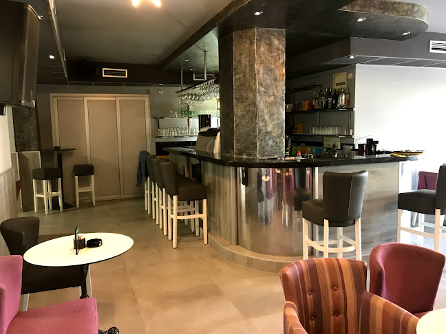 Caffe bar Bordeaux - Gastronomija i ugostiteljstvo