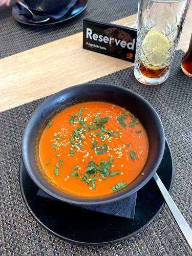Savica Casual Urban Eatery - Gastronomija i ugostiteljstvo
