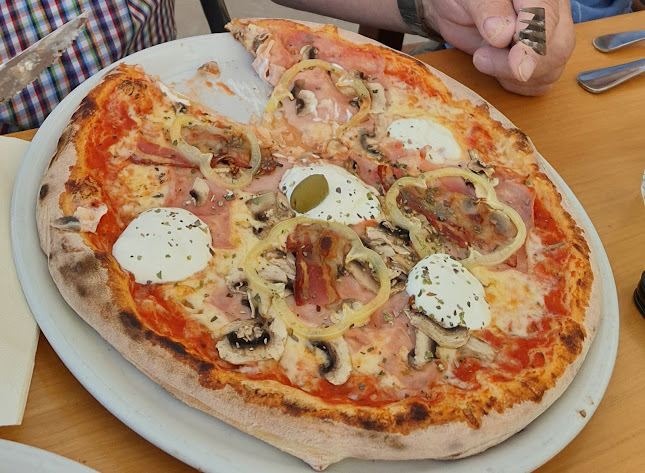 Konoba-Pizzeria Baladur - Gastronomija i ugostiteljstvo