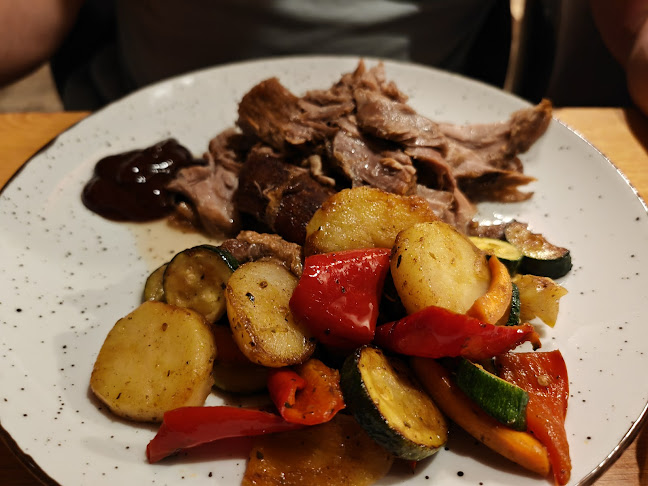 Dolac 111, 22244, Betina