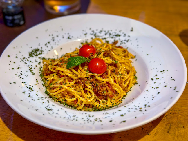 Pizzeria&Spaghetteria Angolo - Gastronomija i ugostiteljstvo