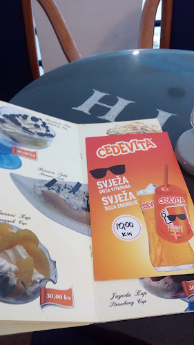 Comentarii opinii despre HiKi Slasticarnica est.1924